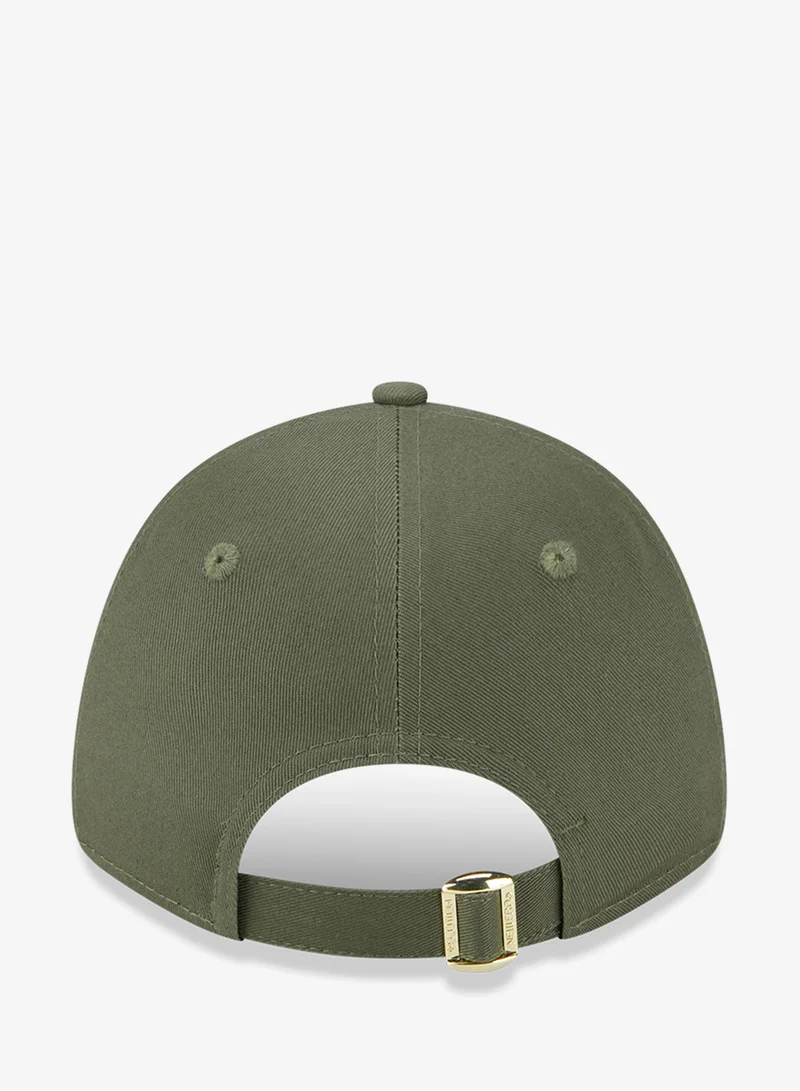 نيو ايرا قبعة لوسدود بشعار معدني