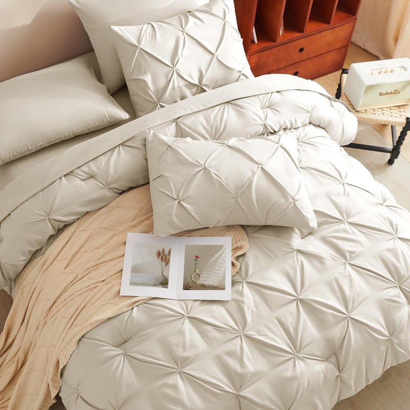 HIMEET Pintuck Bed in a Bag, 7 Pieces Queen Size Comforter Set Beige, Luxury Pinch Pleat Bed in a Bag, Soft All Season Bedding Sets with Comforter, Flat Sheet, Fitted Sheet and Pillowcases & Shams - Image 4