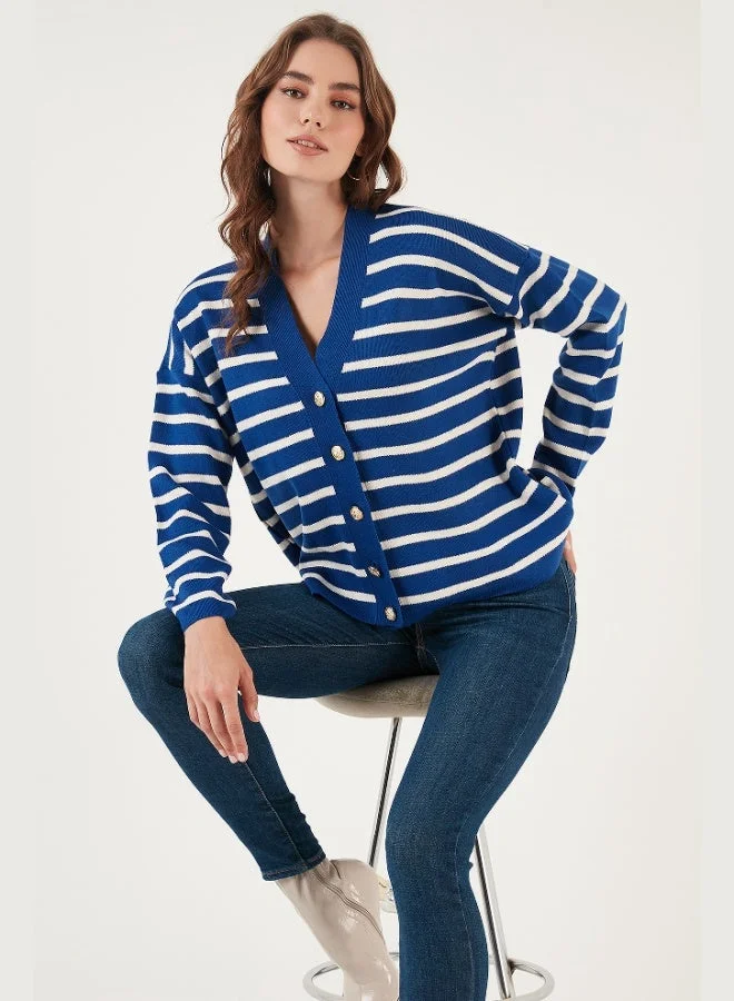 ليلا كارديجان ليلا نسائي مخطط بأزرار ورقبة على شكل