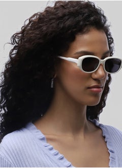 flâneur Retro Vintage 70s Sunglasses For Women and Men White  - Image 2