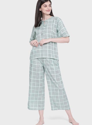Classic Checks Top & Pyjama - Rayon - pzsku/Z76142D057D8AE1D24766Z/45/_/1698975639/4d0f1ff4-93c3-41d0-80ba-a9d270e470ac