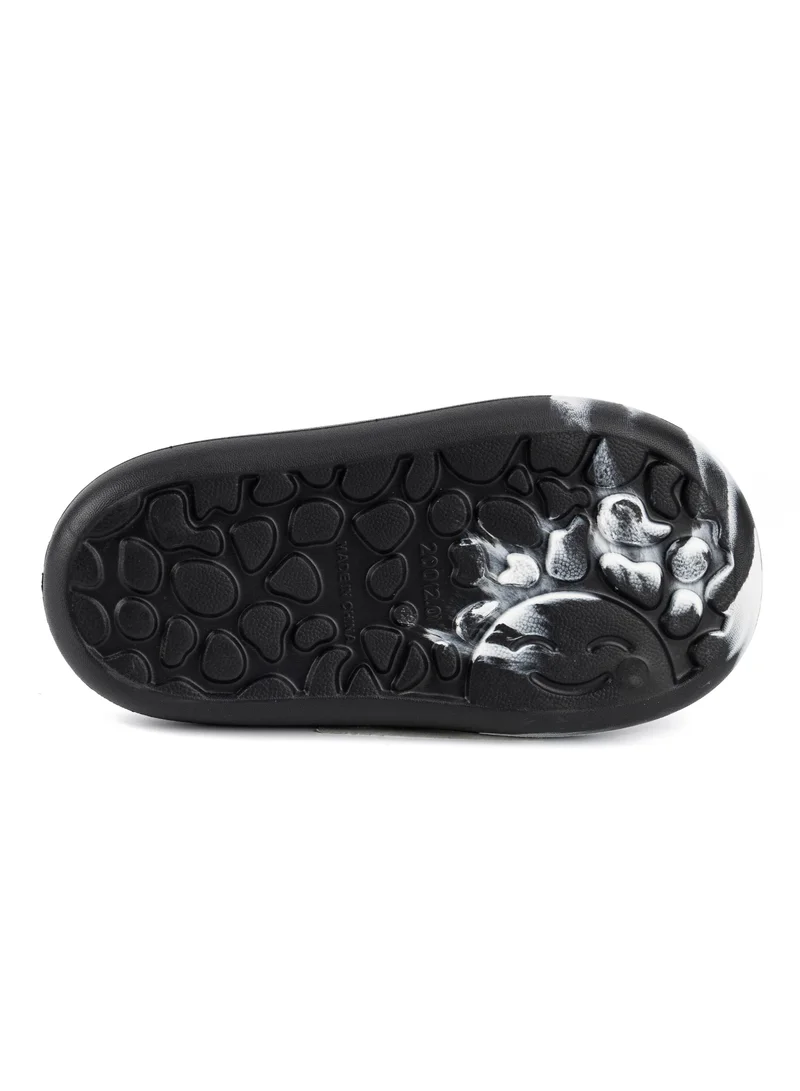 Urbanhaul  UrbanHaul Boys Peanuts Snoopy Print Slip on Sliders For Kids Suitable for Daily Use :- Black for Men | Best Price UAE