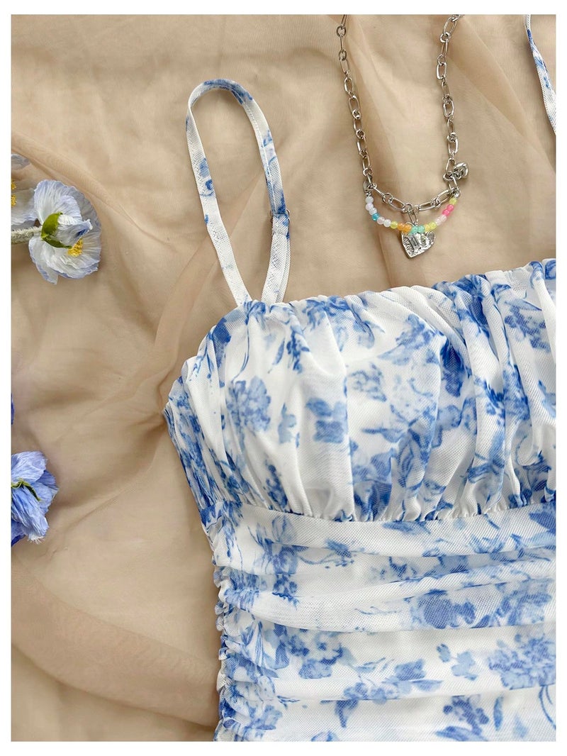 WDIRARA Women's Floral Print Ruched Cami Dress Spaghetti Strap Ruffle Hem Mesh Mini Dress Blue and White Medium - Image 4