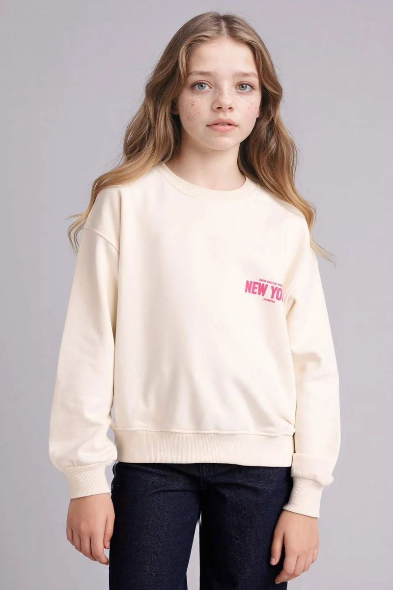 ديفاكتو Girl Relax Fit Crew Neck Printed Sweatshirt