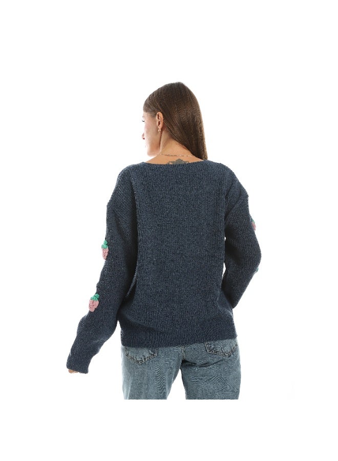 سيزار كارديجان صوف حريمي قصير  مزين بفراولات صوف  وزراير من الأمام - Image 4