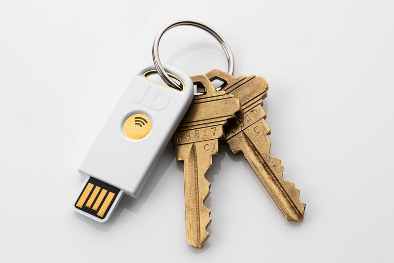 Identiv uTrust FIDO2 NFC+ Security Key USB-A (FIDO2, U2F, PIV, HOTP, WebAuth) - Image 2