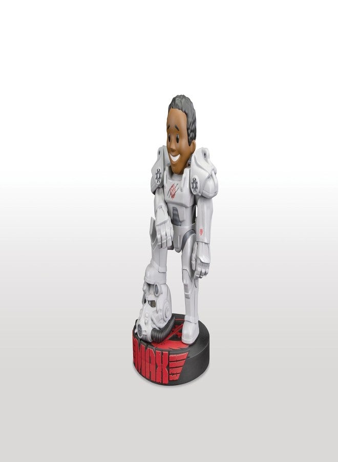 Dark Horse Deluxe Fallout (TV Series): Stylized Maximus 8" Vinyl Figure - Image 3