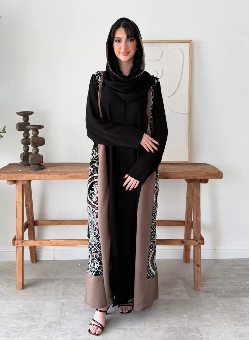 عبايات لوسين عباية كريب ملكي سوداء نص كلوش بتطريز سدو