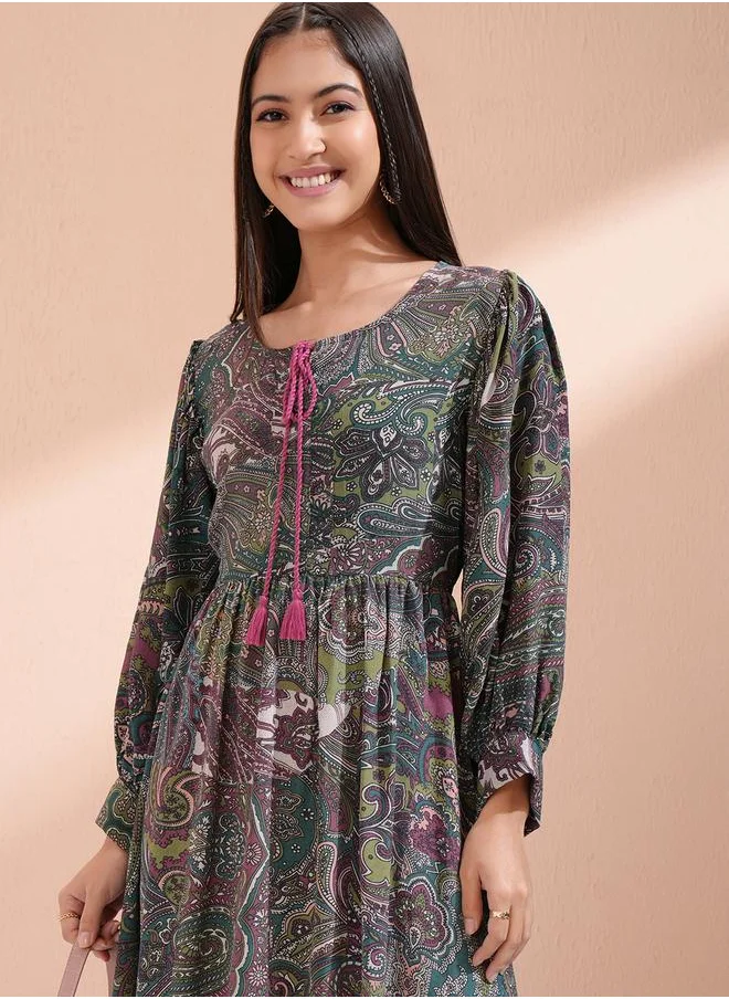 فيشود Vishudh Women Paisley Print Tie-Up Neck A-Line Knee-Length Dress