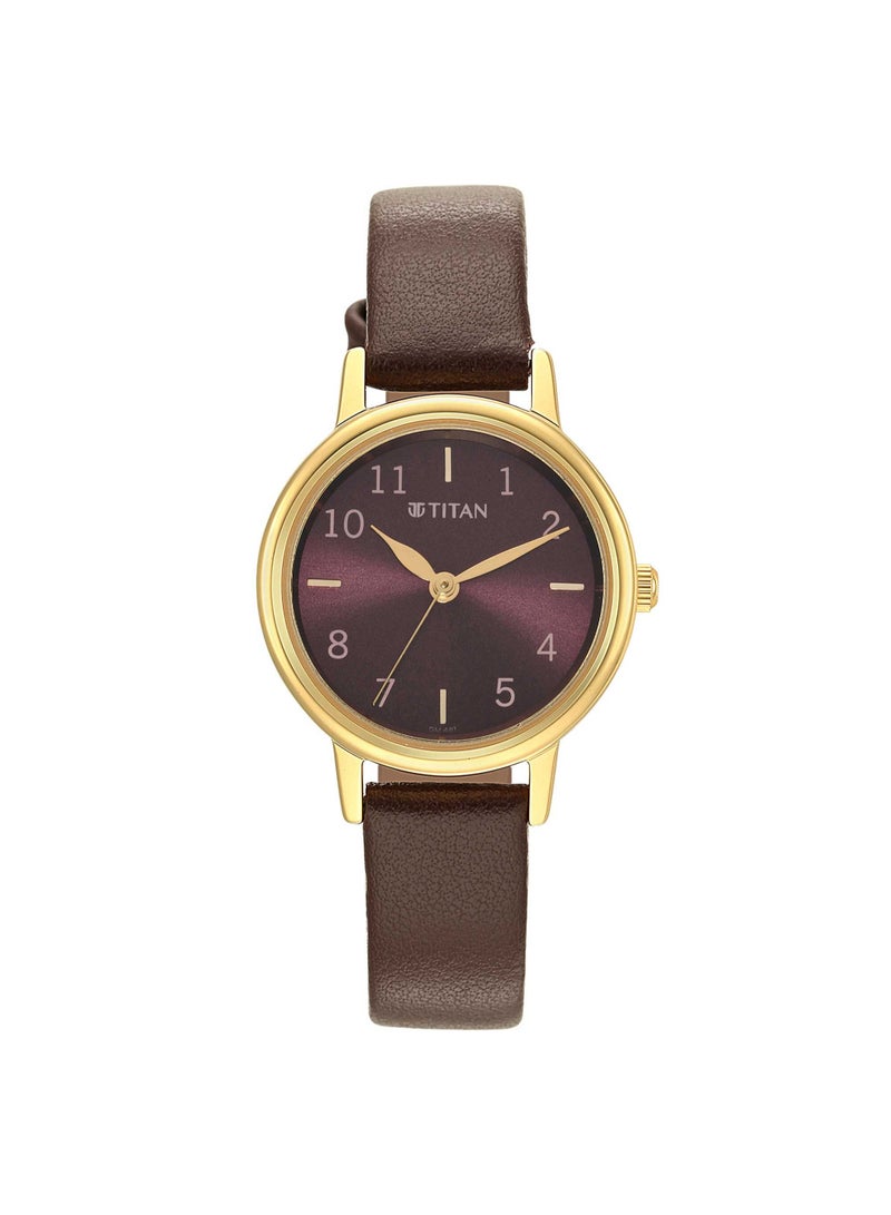 TITAN ساعة كاجوال نسائية بقرص بني تناظري - Image 1