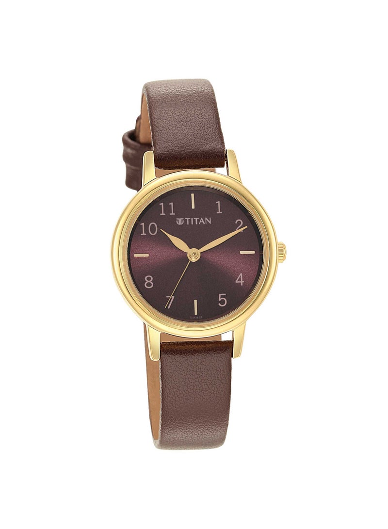TITAN ساعة كاجوال نسائية بقرص بني تناظري - Image 2