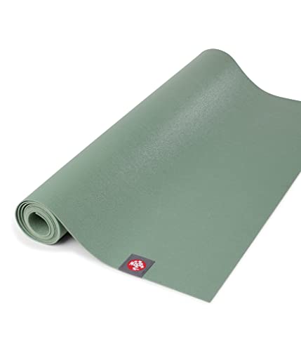 Manduka Manduka eKO Superlite Yoga Mat for Travel - Lightweight, Easy to Roll and Fold, Durable, Non Slip Grip, 1.5mm Thick, 71 Inch, Leaf Green  - Image 2