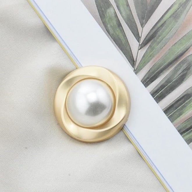 18-25MM 10PCS Coat Pearl Flower Buttons Coat Pearl Buttons for Sewing White Flat(4# Style,28L=18.0MM) - Image 1
