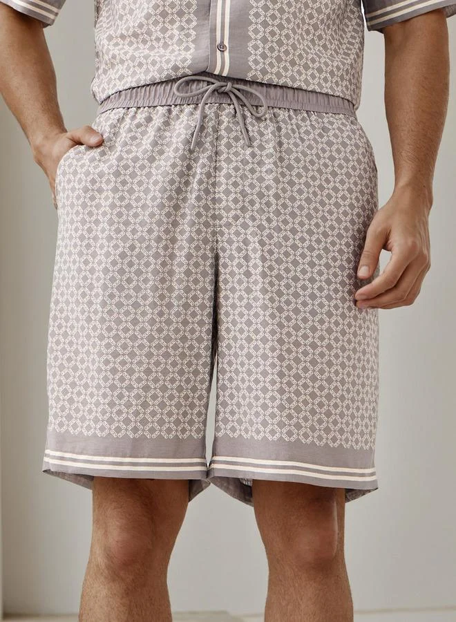 Emperor Emperor Printed Flexi Waist Shorts with Pockets