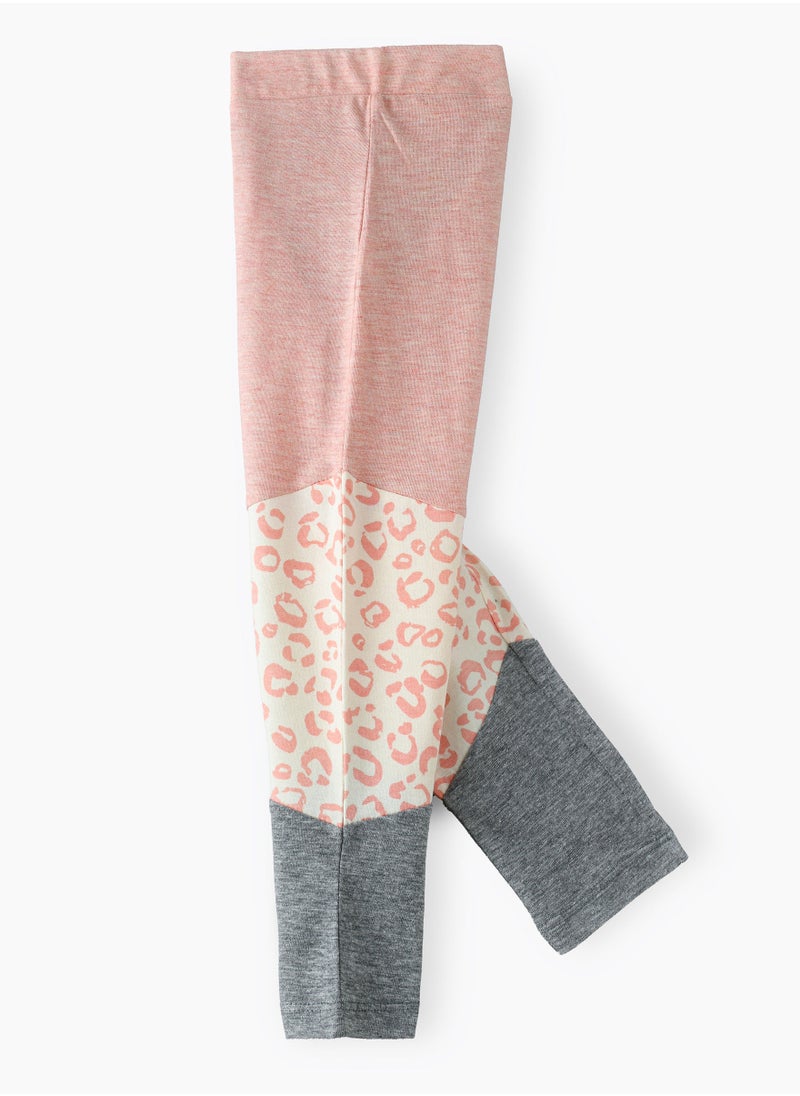 Jelliene Knitted leggings with cut & sew panels  - Image 3