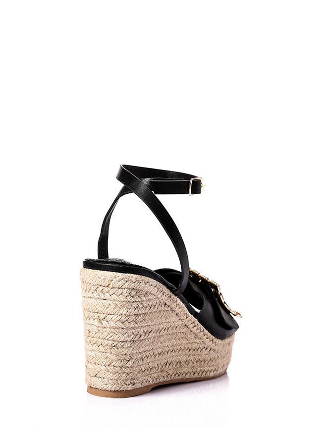 DejaVu - Fashionable Heeled Shoe - Image 1