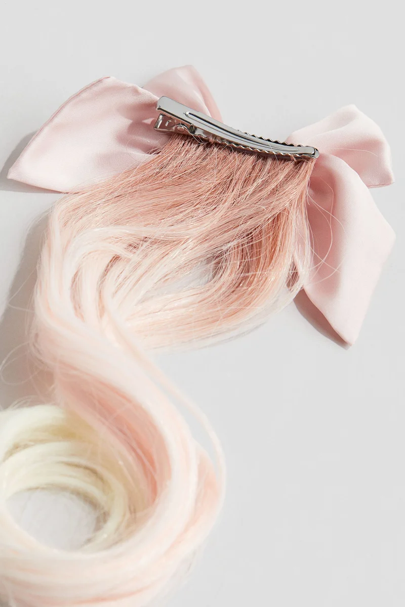 H&M Hair clip with hair extensions