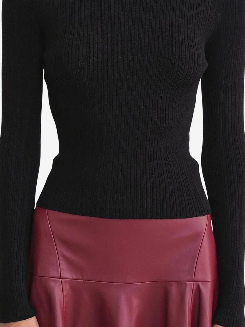 Mixray Black Mixray Soft Textured Ribbed Fitted Top for Women | Best Price UAE