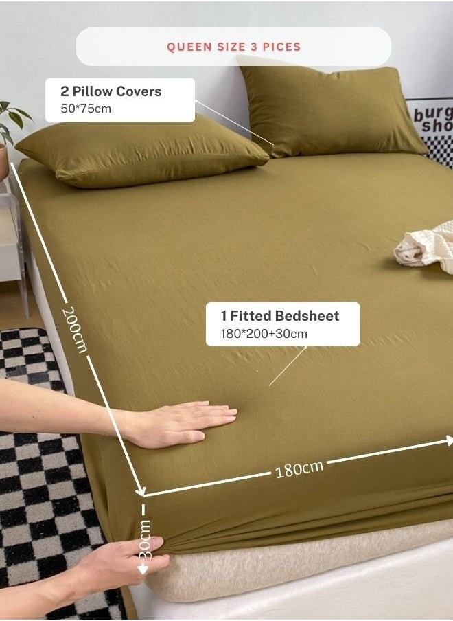 LUNA Home 3-Piece Set: Includes a queen-size fitted bedsheet and two pillowcases, washable cotton in a green color.  - Image 2