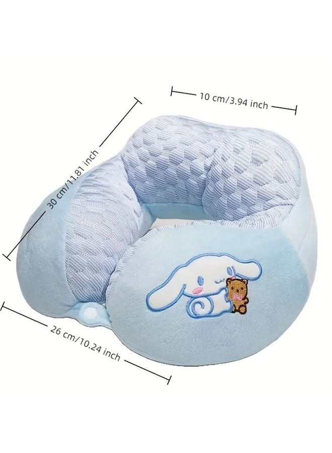 وسادة رقبة على شكل حرف U بمزودج من سانريو، 11.81 بوصة، من ميلودي، مصنوعة من الفرو الناعم المرجاني، باللون الأزرق الفاتح والأبيض - Image 2