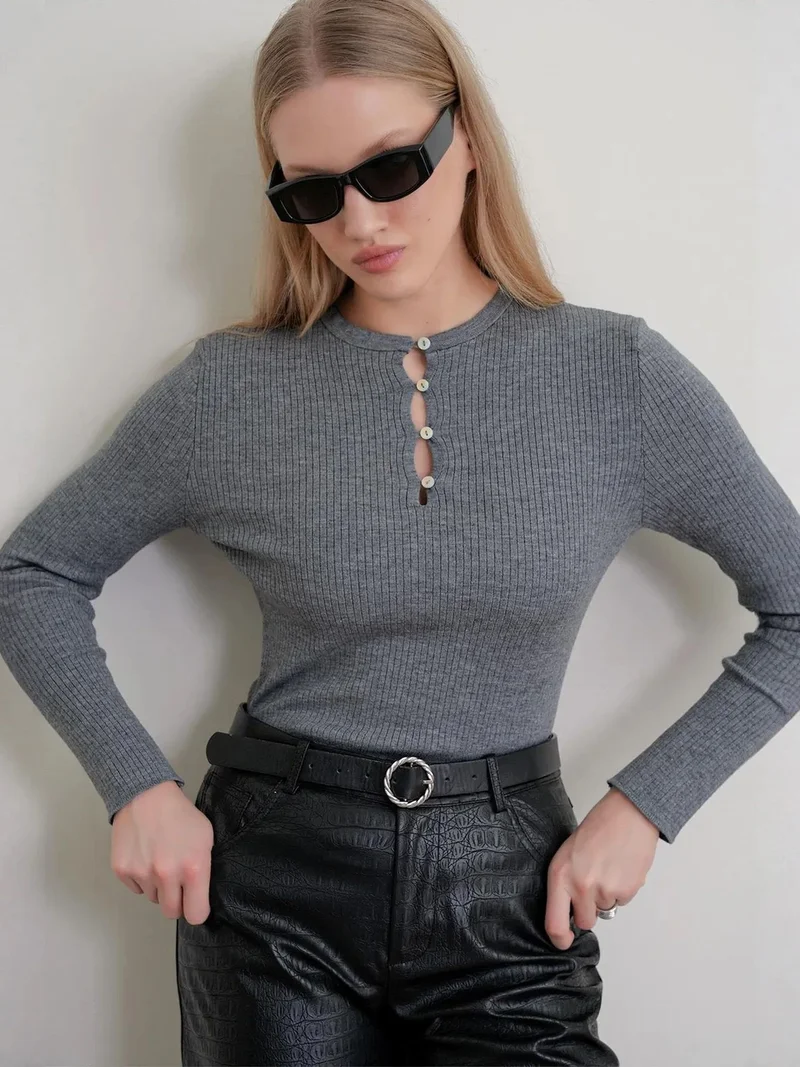 MixRay MIXRAY Button Detailed Crew Neck Sweater