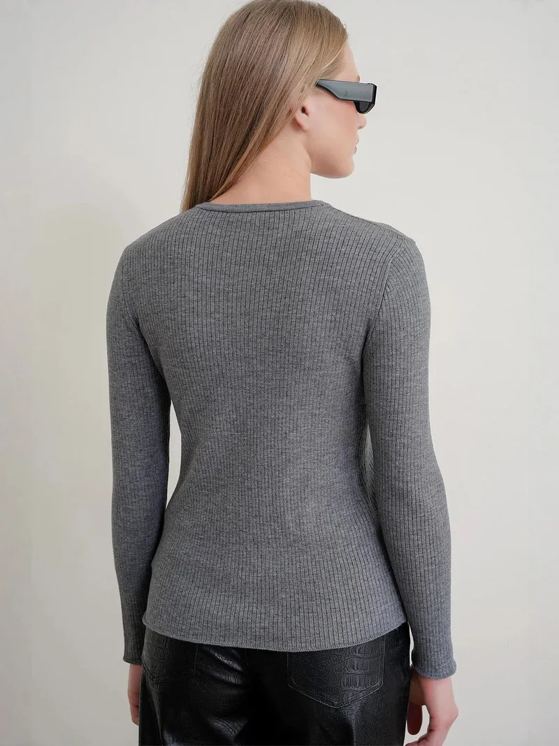 Mixray Grey MIXRAY Button Detailed Crew Neck Sweater for Women | Best Price UAE