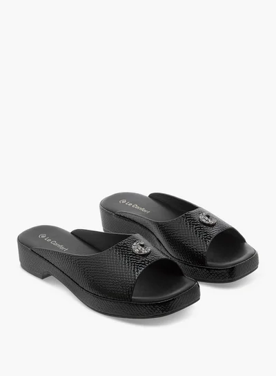 Le Confort Women's Textured Slip-On Comfort Sandals