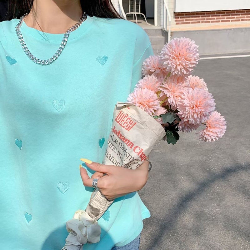Short-Sleeved T-Shirt for Women, 2025 Summer New Style, Stylish Round Neck with Heart Embroidery, Loose Korean Style Top, Cross-Border Women's Clothing - Image 4