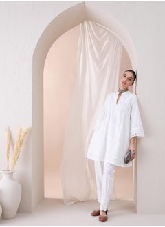 Femmella Textured Dobby Lace Detail Kurta with Pleated Pant Co-Ords by Styli  - Image 4