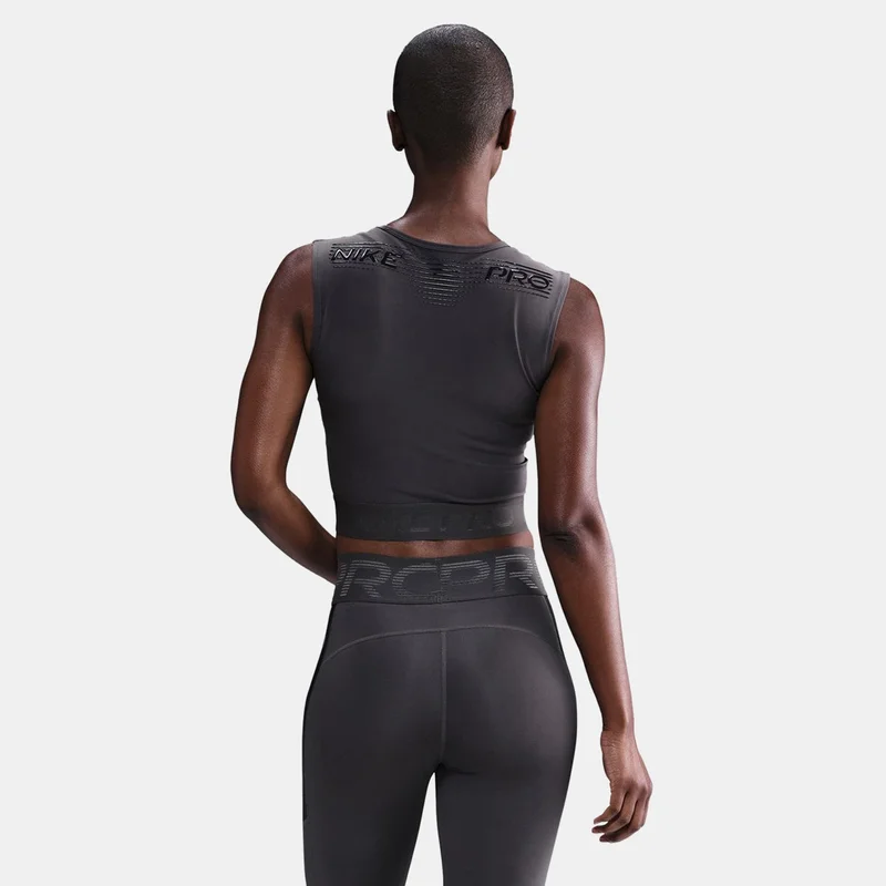 نايكي تيشيرت بلا أكمام للتمرين برو دراي-فت للنساء