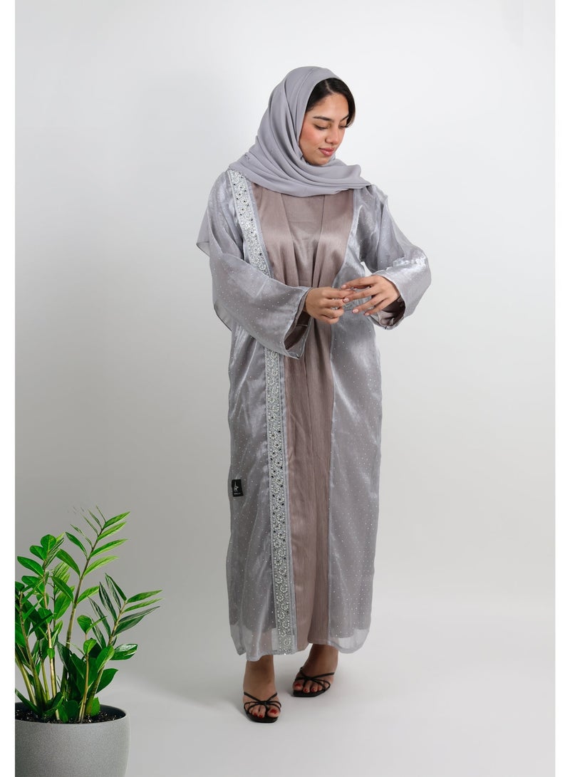 جميلة طقم عباية "لومينا" الفضية بلمعة الطبقات - Image 2