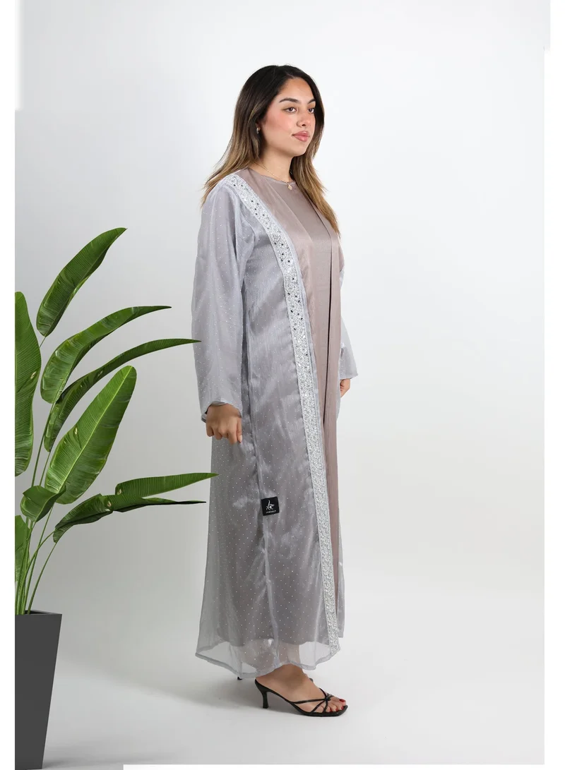 جميلة طقم عباية "لومينا" الفضية بلمعة الطبقات