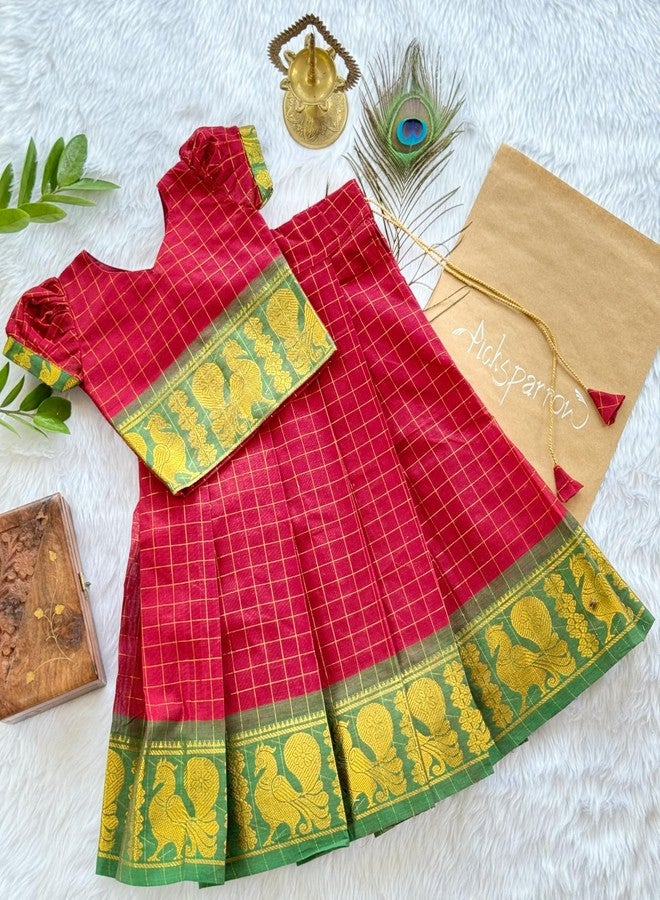 Picksparrow طقم ليهينغا تشولي قطني للأطفال من بيكسبارو (مربعات) (0-6 أشهر، أحمر) - Image 2