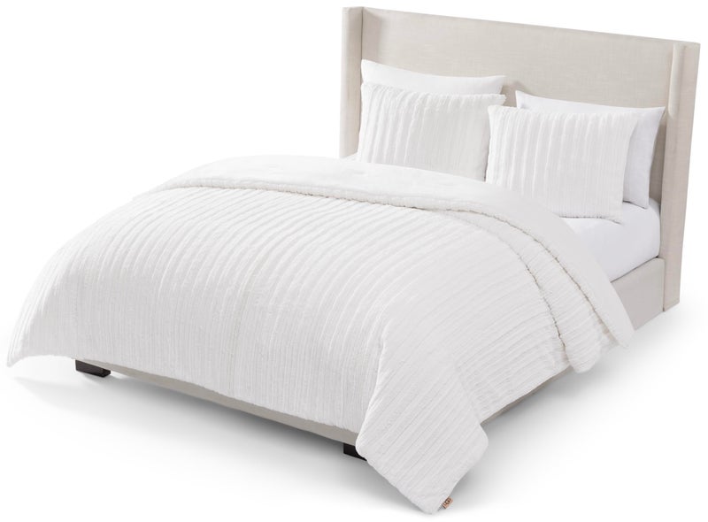 UGG Kenzie Full/Queen Comforter Set with 2 Pillow Shams Plush Faux Fur Bedding Soft Warm Down Alternative Comforter Washable Hypoallergenic Fluffy Blanket Set for Bedroom, Full/Queen Size, White Snow - Image 1