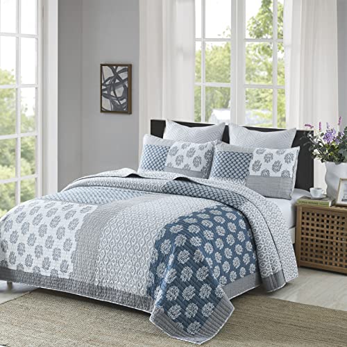 KALOOLA Patchwork Quilt Bedding Set Queen Size, 100% Cotton Lightweight Quilted Bedspread with 2 Pillowcases, Farmhouse Reversible Floral Pattern Coverlet for All Season, 3 Pieces, Blue/Grey - Image 2