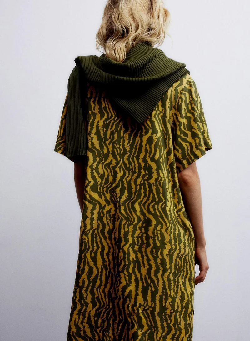 اتش اند ام بلوزة تونيك بياقة على شكل حرف