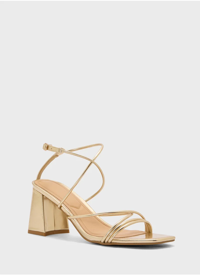 ترافل من نمشي Flaire Block Heel Multi Strap Ankle Strap Block Heel Sandal