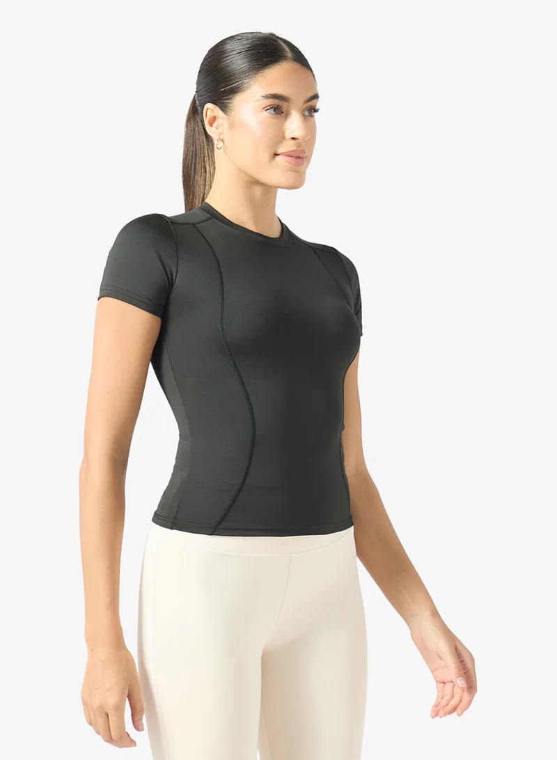 Frwd Relaxed Fit Performance T-shirt with Stitch Detail