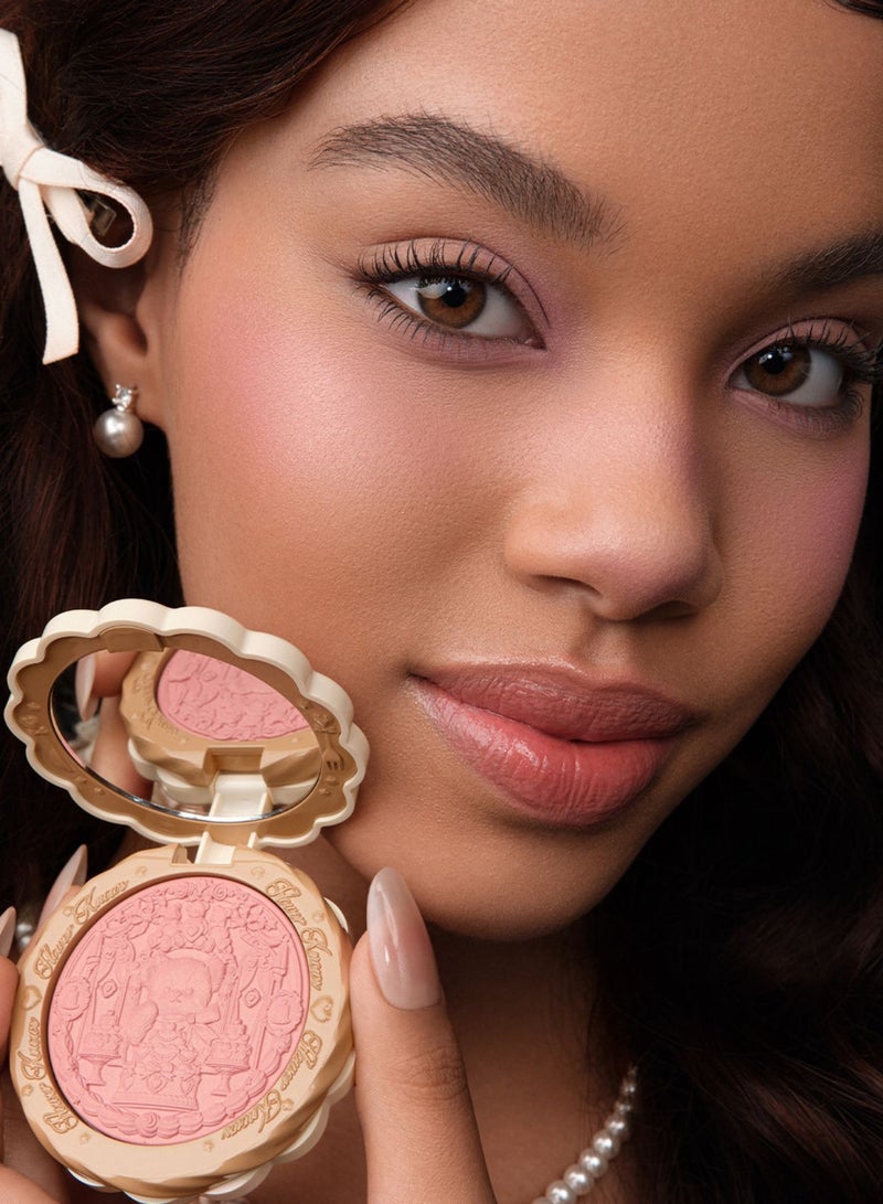 فلاور نوز مجموعة سويتي بير بلش ساتان حريري S01 شيمر سوفليه – روزي بيتال لتوهج ناعم للخدود - Image 3