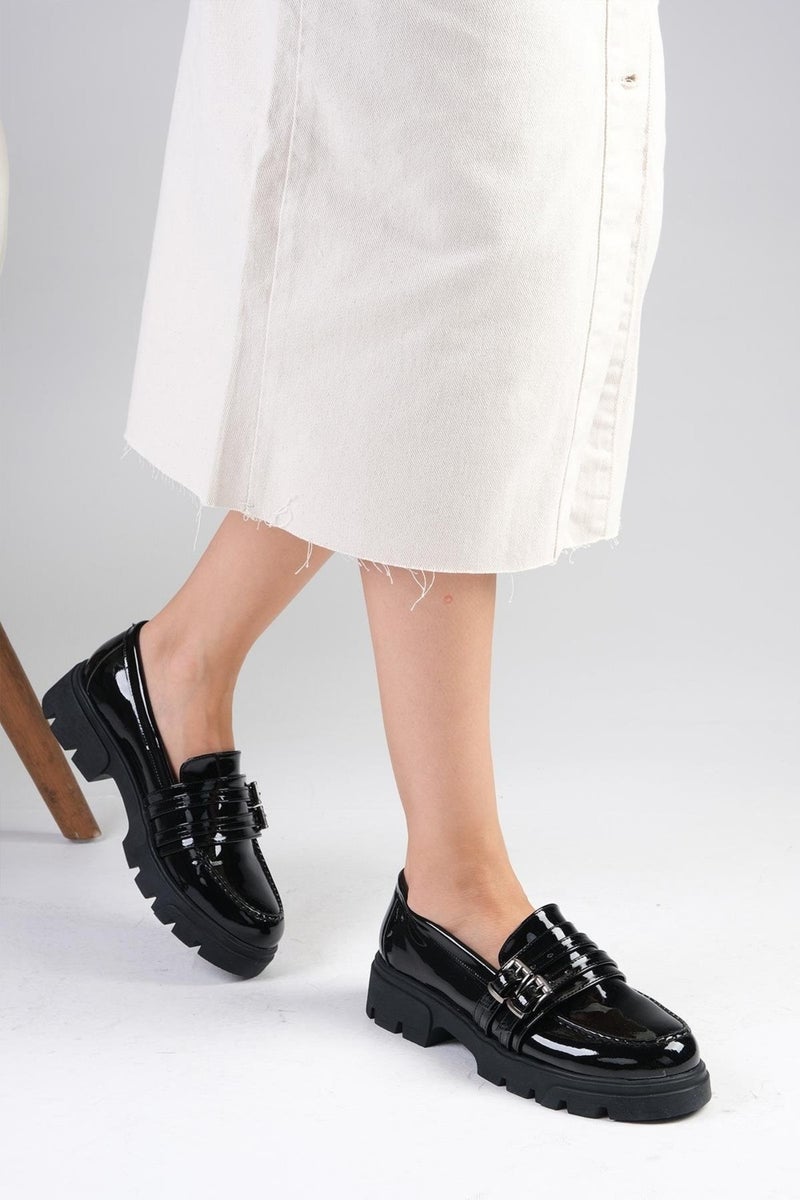 Mio Gusto Gaby Black Color Thick Soled Women's Loafer Shoes  - Image 4