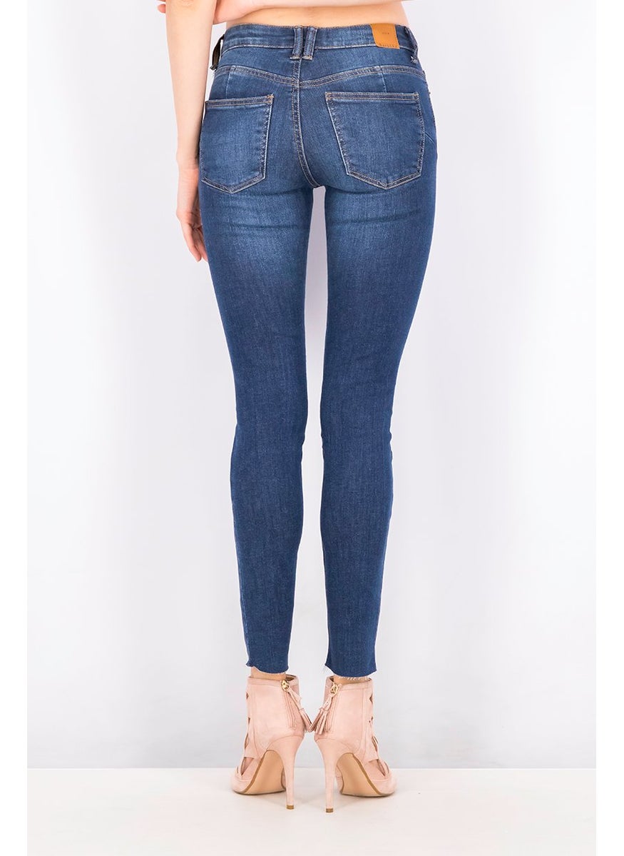 Bershka Women Skinny Fit Wash Stretchable Denim, Blue Wash  - Image 4