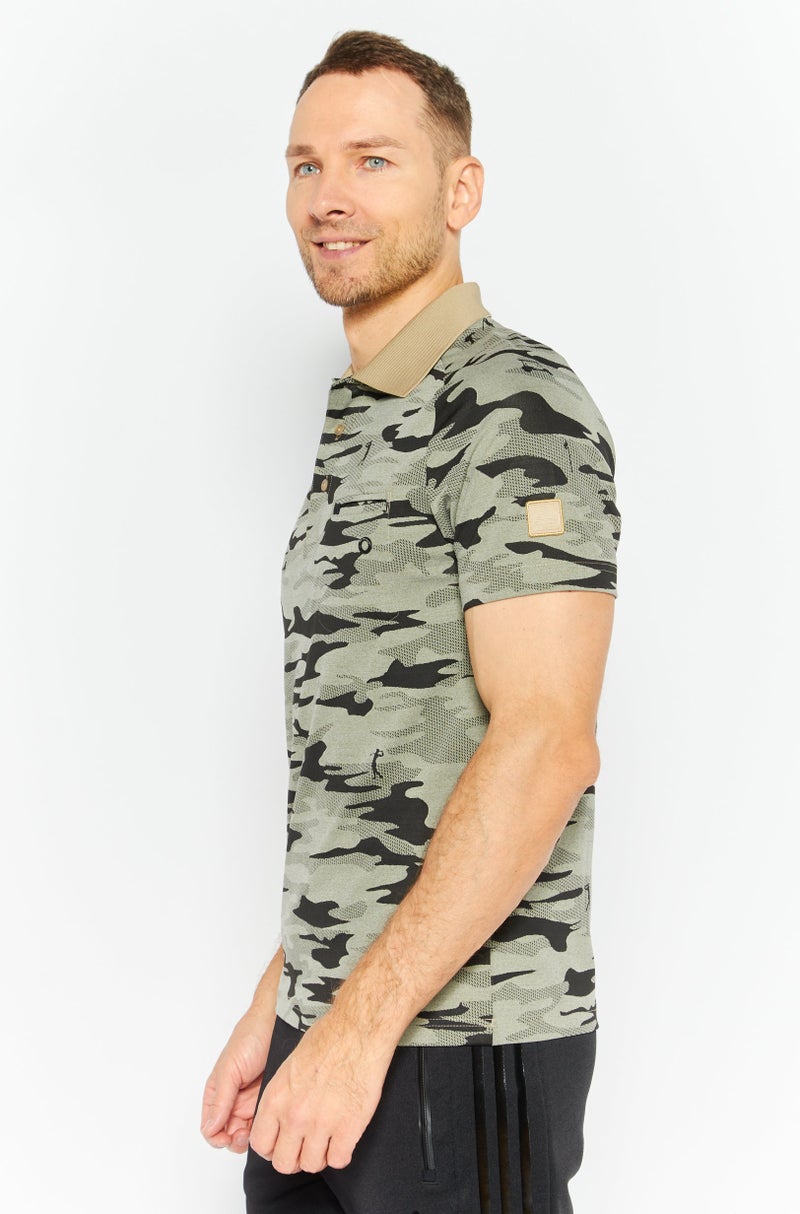 Adidas قميص بولو قصير الأكمام للرجال بلياقة بدنية وياقة منتشرة، مجموعة سوداء - Image 2