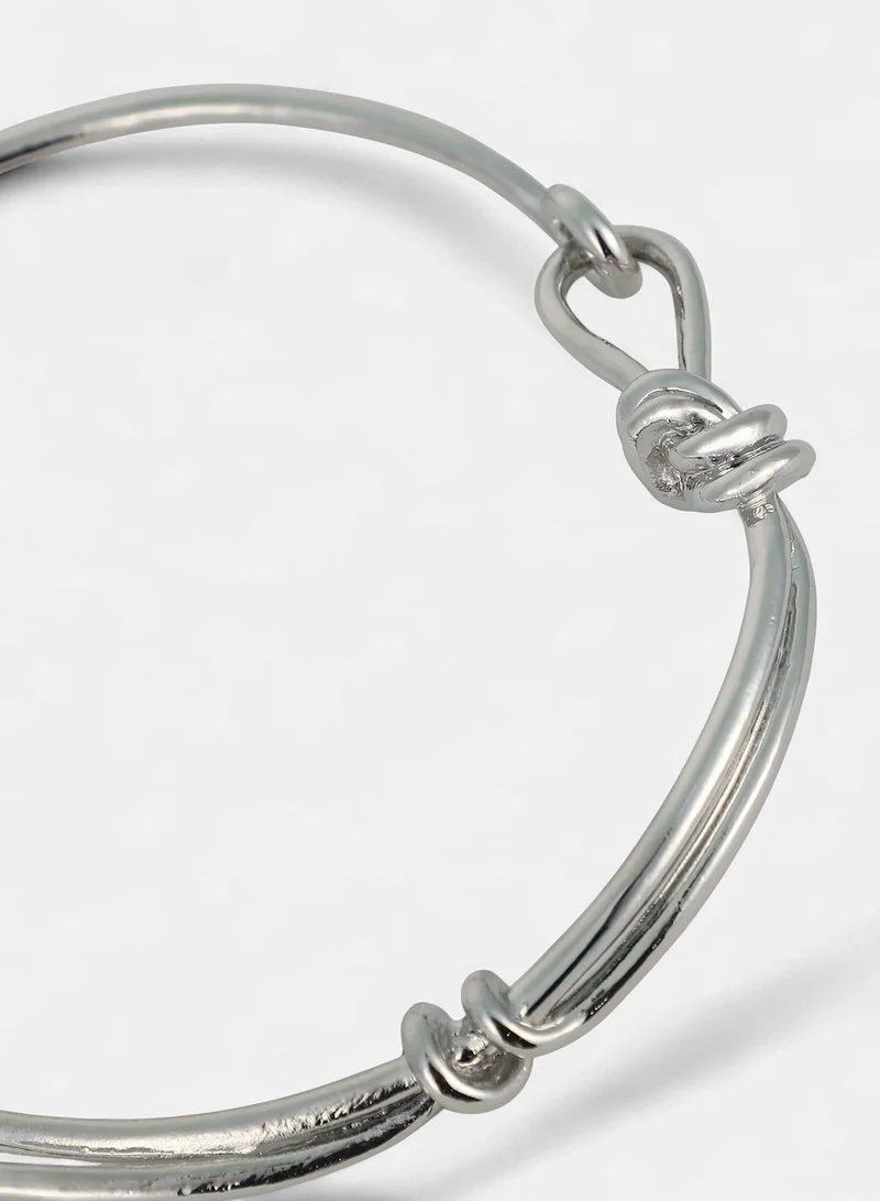 SOHI SOHI Women The Knotted-Bar Collar Necklace | Chrome  Colour | One-Size | Metallic Alloy Material | S-Hook Closure | Necklace For Casual & Evening Wear