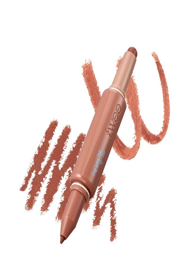 فوي قلم تحديد شفاه ثنائي اللون يدوم طويلاً من fwee، لون Drawn To You | قلم متعدد الاستخدامات، لمسة نهائية ساتانية | انسيابية فائقة، ثبات قوي، مقاوم للتلطخ، لون نيود دافئ | 1.2 غرام (01 Drawn To You) - Image 1