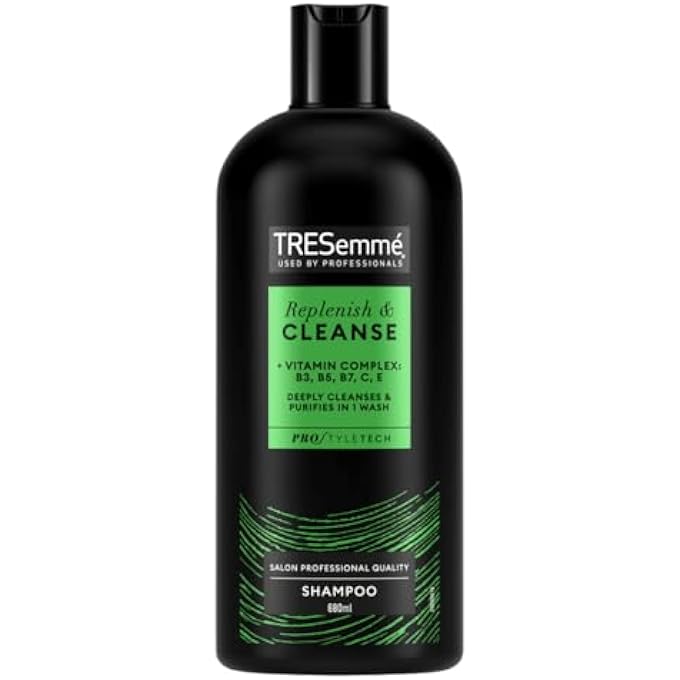 Tresemme REPLENISH & CLEANSE WITH A VITAMIN COMPLEX SHAMPOO FOR GREASY HAIR 6 X 680 ML - Image 1