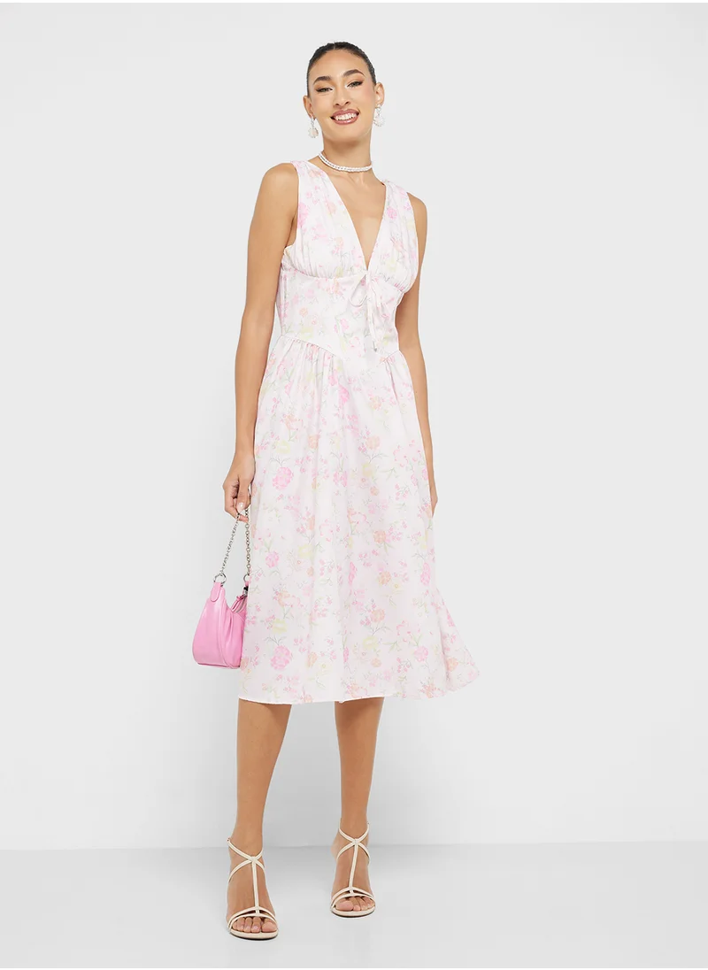 جينجر Plunge Neck Corset Style Ditsy Floral Midi Dress