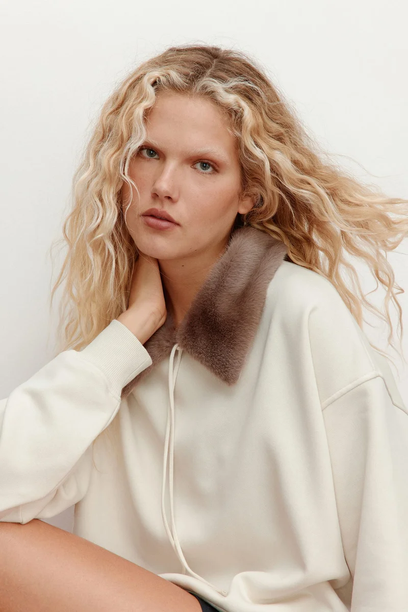 H&M Collared sweatshirt