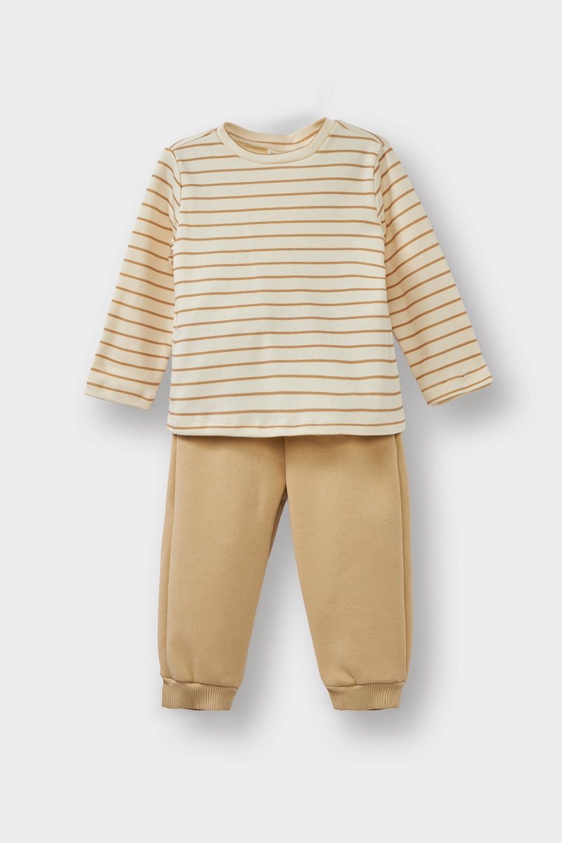 ديفاكتو طقم محبوك بمقاس عادي للأولاد - Image 4