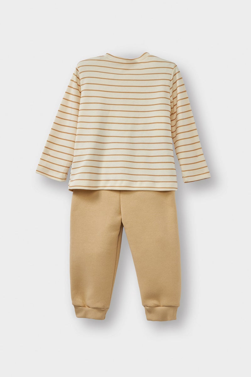 ديفاكتو طقم اولادي تيشيرت سويت بانتس وكارديجان قصة عادية - 3 قطع - Image 5