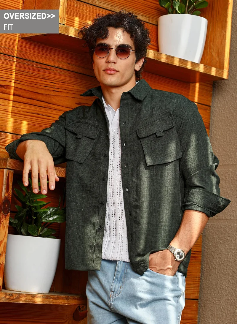 Campus Sutra Campus Sutra Men's Juniper Green Modular-Utility Oversized Shirt For Casual Wear | Spread Collar | Long Cuffed Sleeves | Button Closure | Oversized Shirt Crafted With Comfort Fit For Everyday Wear